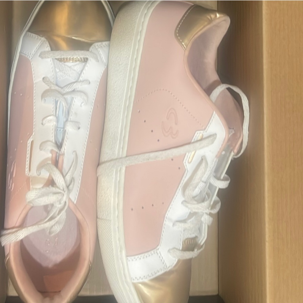Skechers Pink and Gold Sneakers with Minimalist Design